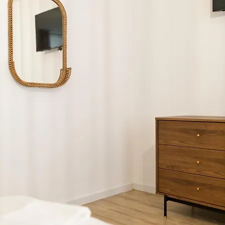 Long Street - Historic Center *