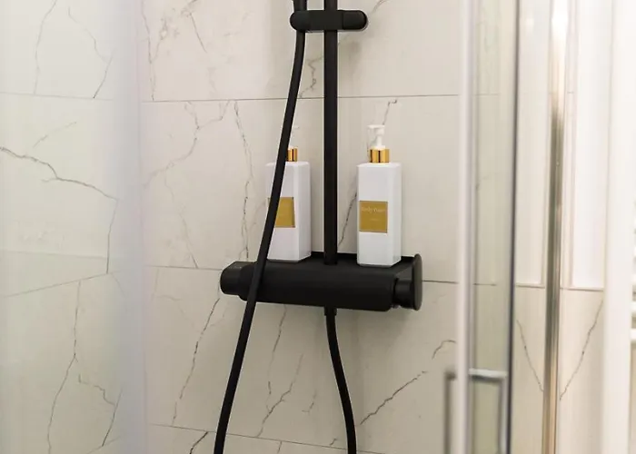 Long Street - Historic Center *