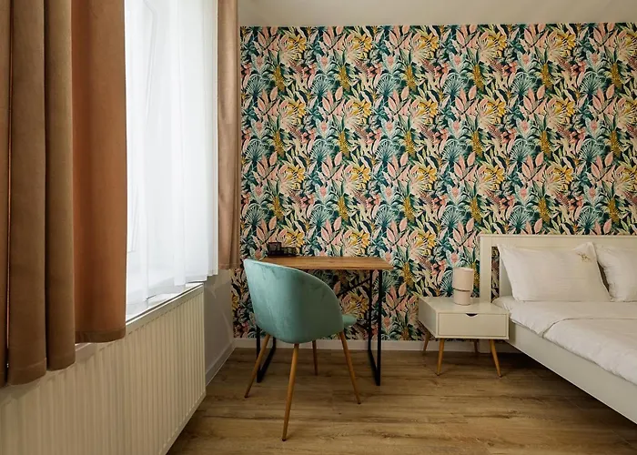 Long Street - Historic Center Apartment *