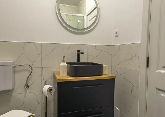 Long Street - Historic Center